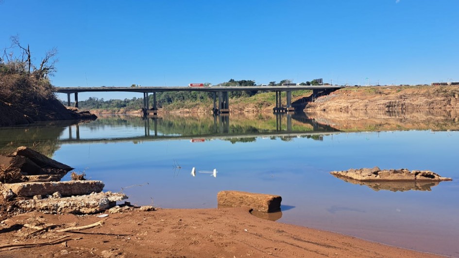 Governo realiza segunda etapa de ação de desassoreamento no rio Taquari Antas   out24