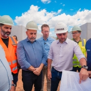 Gabriel Souza vistoria unidades temporárias na zona norte da Capital