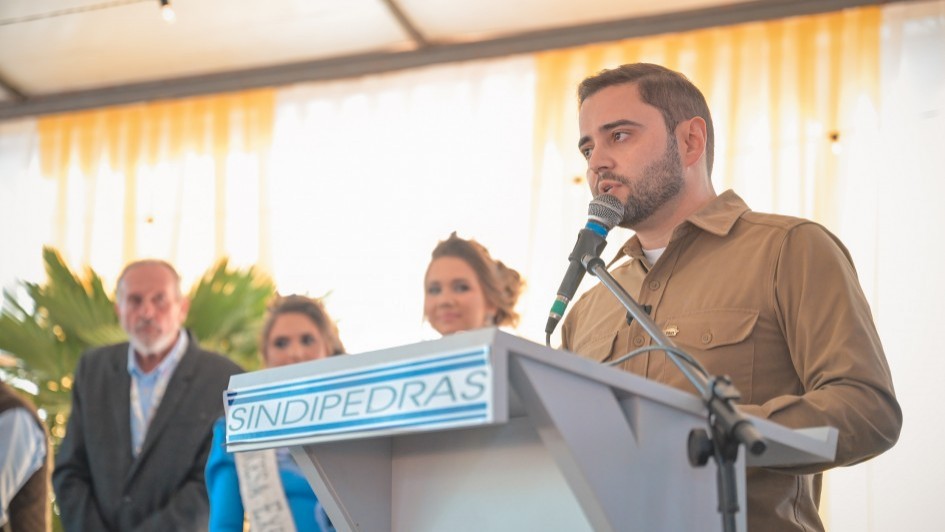 Gabriel Souza em viagem pelo interior do Estado jpg Principal AA