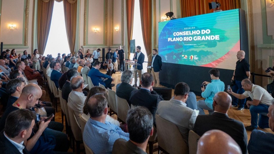 Leite e Gabriel Souza anunciam projeto de reforço da Defesa Civil e aporte de R$ 12,4 milhões para proteção contra chei